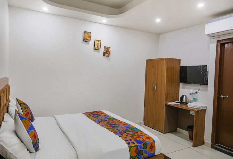 Fabhotel Well Stay