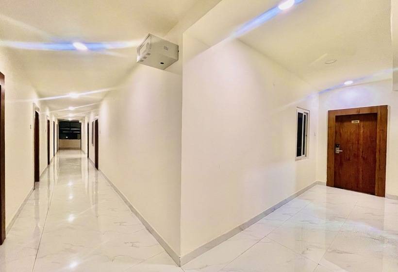 هتل Eagle Grand