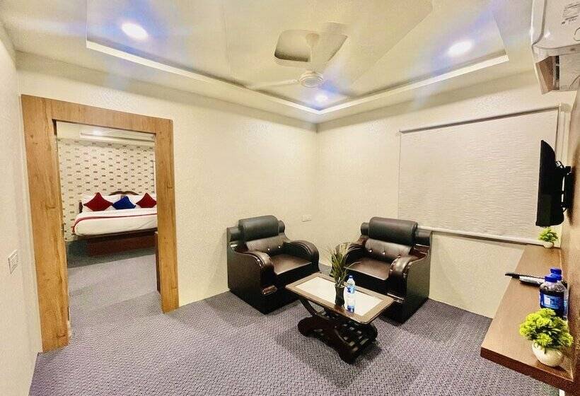 هتل Eagle Grand