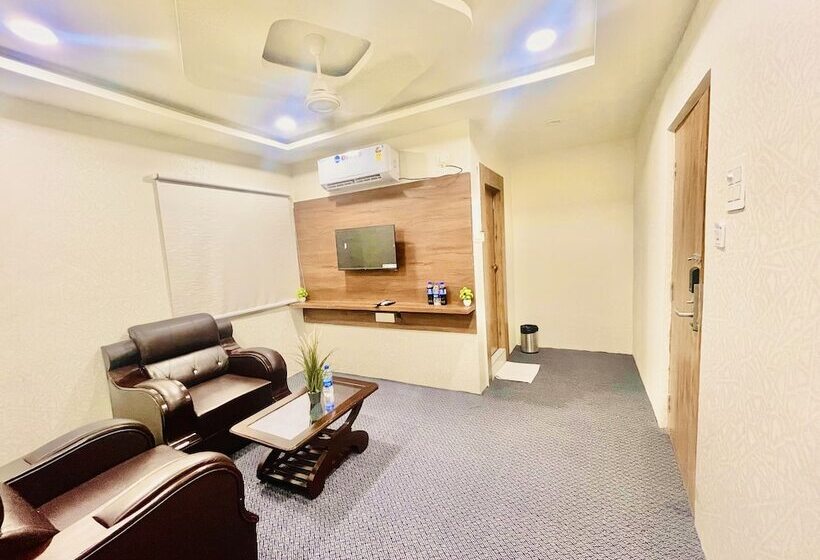 هتل Eagle Grand