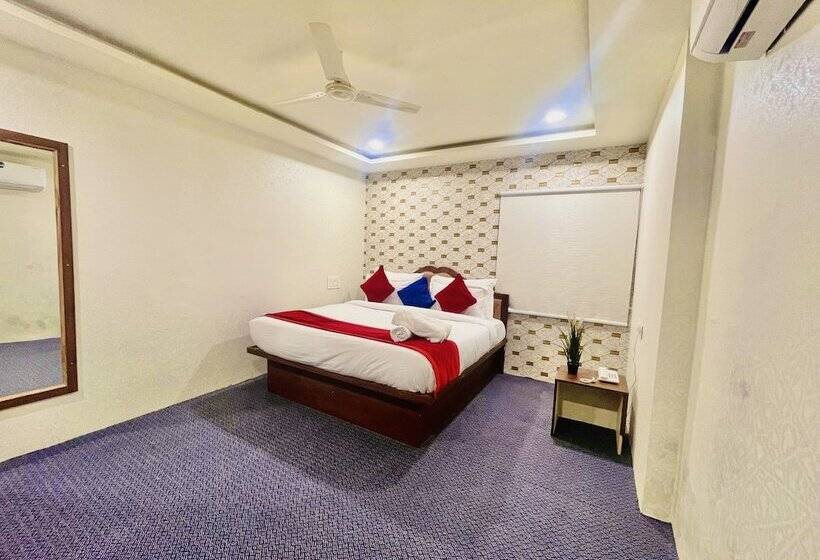 هتل Eagle Grand