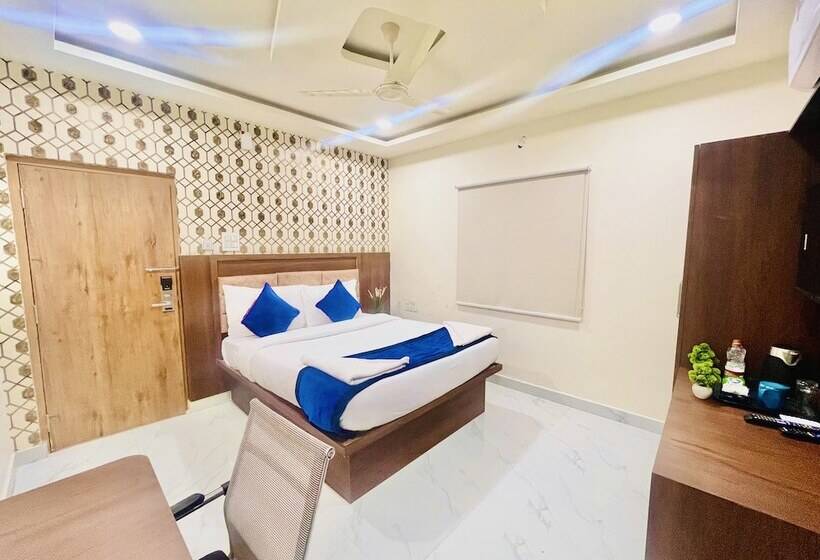 هتل Eagle Grand