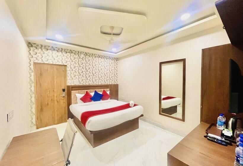 هتل Eagle Grand