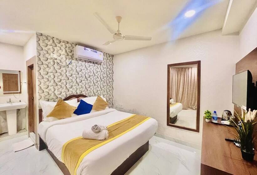 هتل Eagle Grand