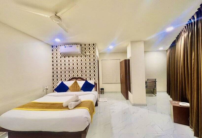 هتل Eagle Grand