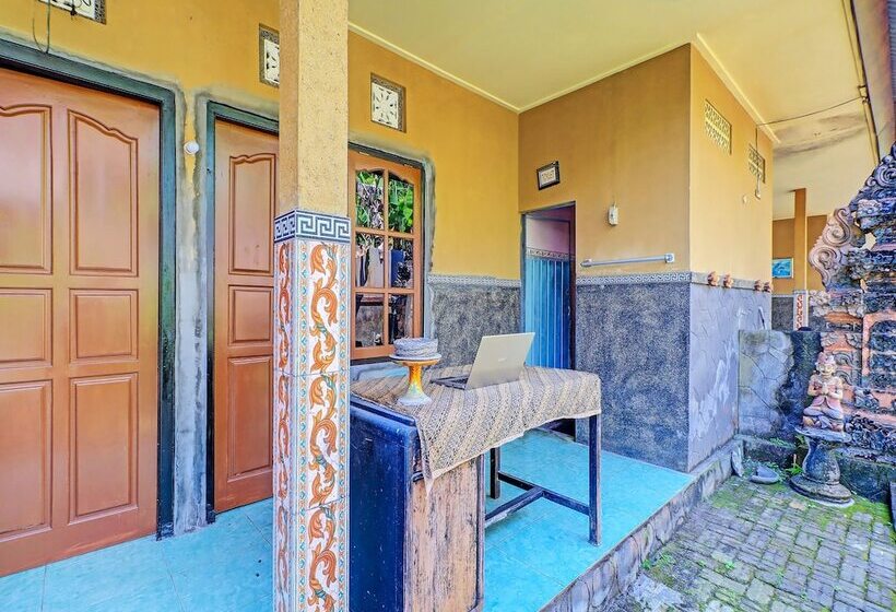 Spot On 92399 Hotel Sekar Jagat Near Pantai Baluk Rening