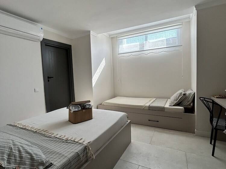 تختخواب و صبحانه Soho Ayvalık