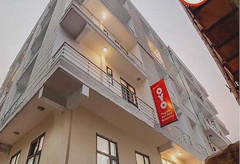 هتل Oyo Flagship 81020 S R Residency