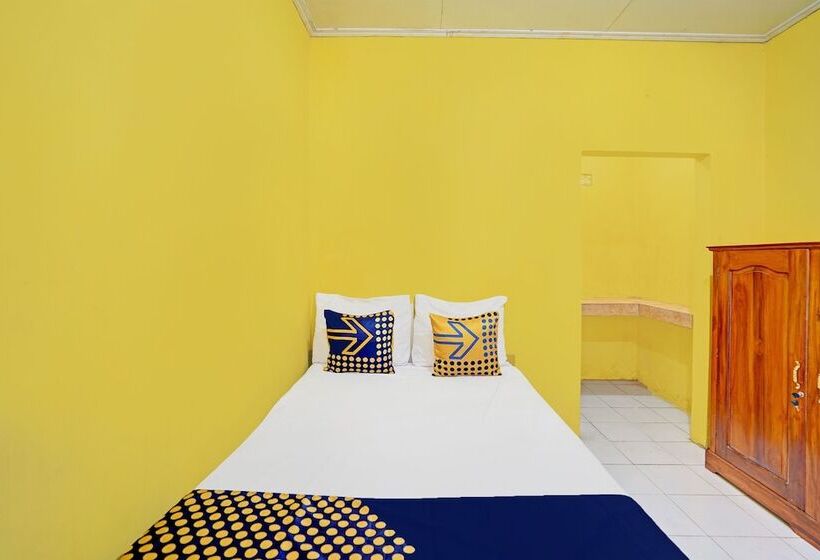 هتل Spot On 92372 Rinda Homestay Syariah & Resto