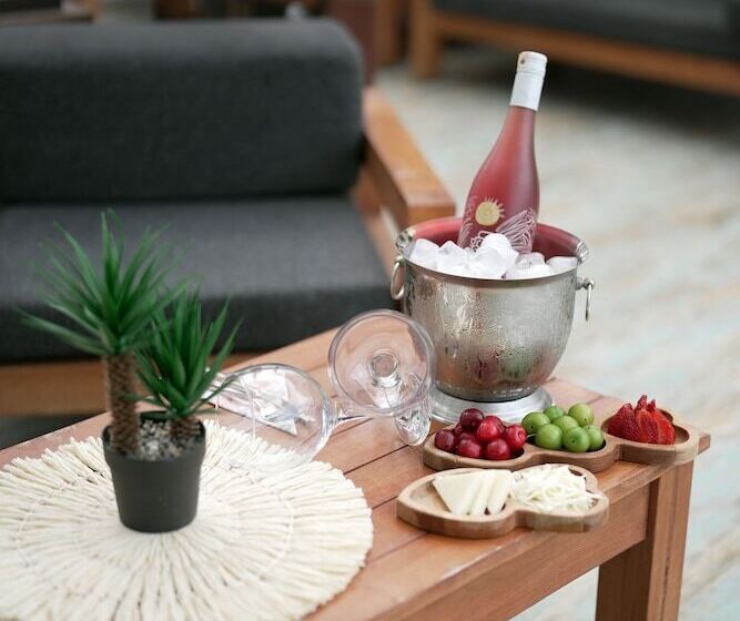 בית מלון כפרי Umbelo Suites Dalyan