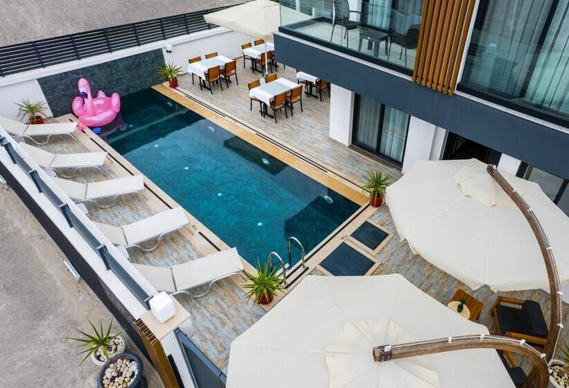 בית מלון כפרי Umbelo Suites Dalyan