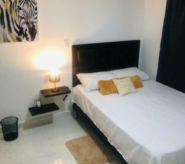 پانسیون Habitacion Privada Hostel 790