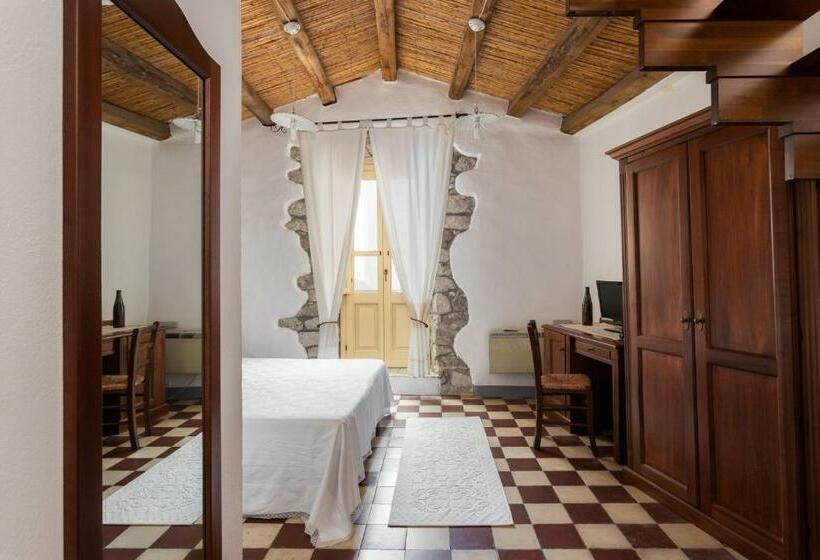 هاستل Locanda Di Corte