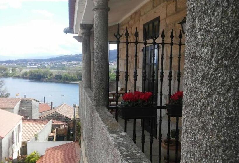 هتل A Torre Do Xudeu