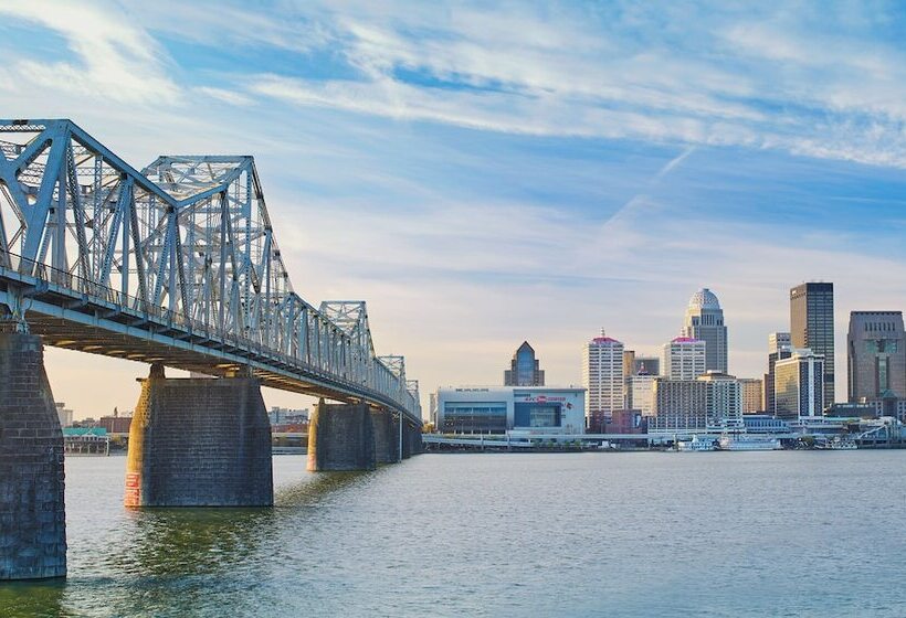 هتل Aloft Louisville Downtown
