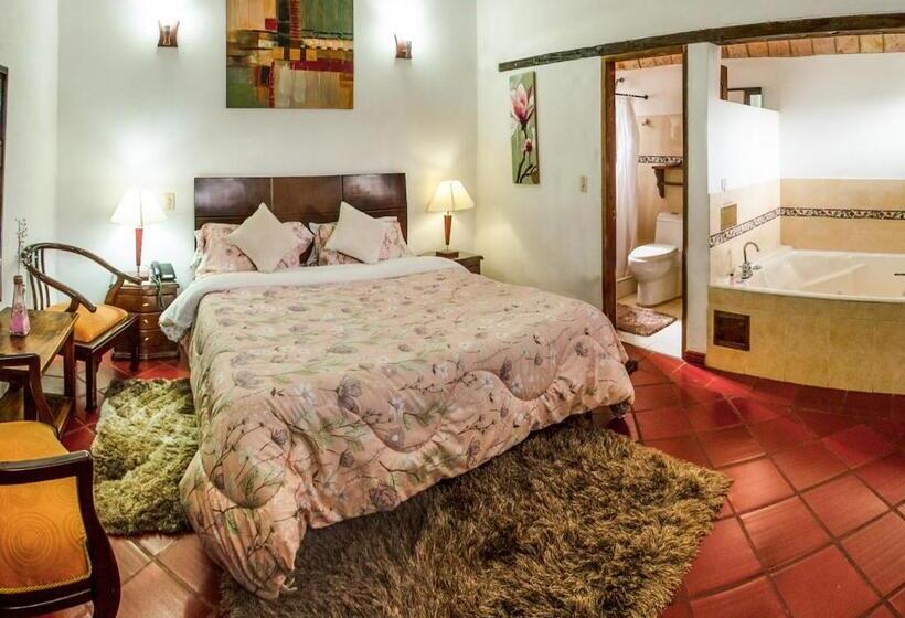 هتل Bahía Olivo Boutique & Spa