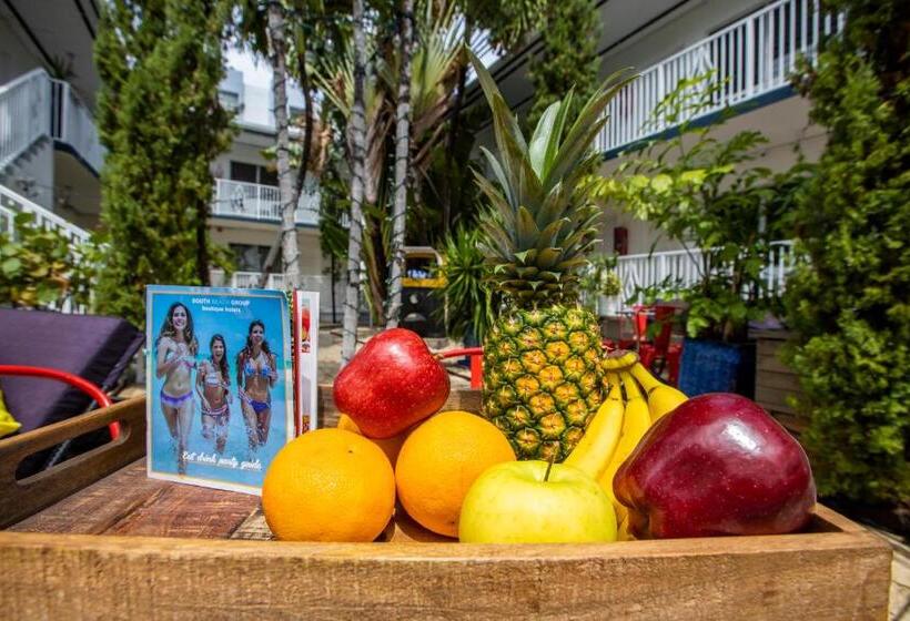 هتل Beachside All Suites