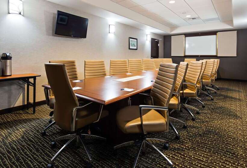 בית מלון כפרי Best Western Plus Havre Inn & Suites