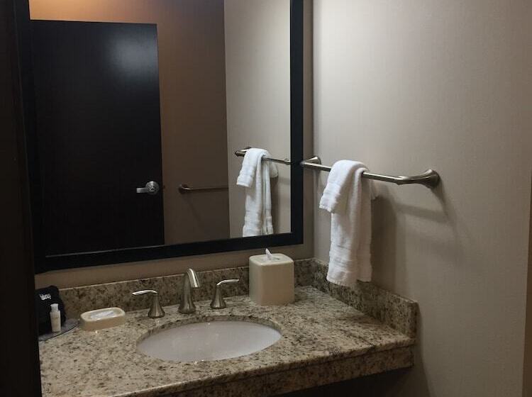 בית מלון כפרי Best Western Plus Havre Inn & Suites