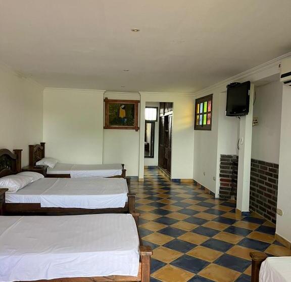 هتل Campestre Los Chiguiros