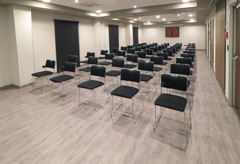 هتل City Express By Marriott Piedras Negras