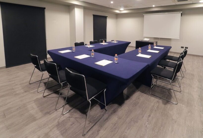 هتل City Express By Marriott Piedras Negras