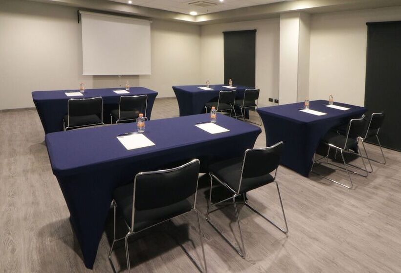 هتل City Express By Marriott Piedras Negras