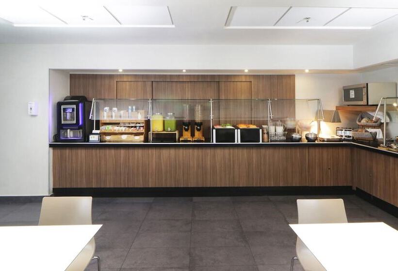 هتل City Express By Marriott Piedras Negras