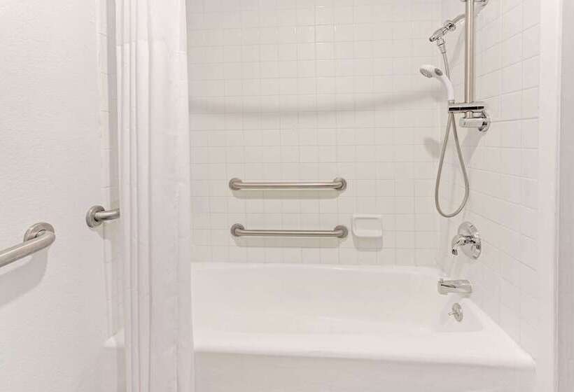 هتل Days Inn & Suites By Wyndham Santa Rosa, Nm