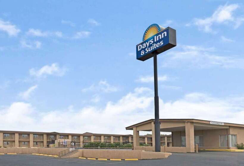 هتل Days Inn & Suites By Wyndham Santa Rosa, Nm