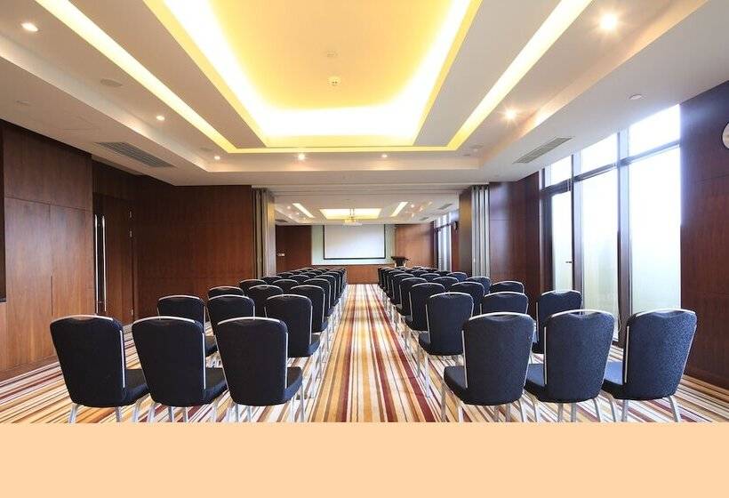 هتل Doubletree By Hilton Ningo   Chunxiao