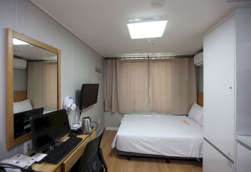 בית מלון כפרי Easy Residence