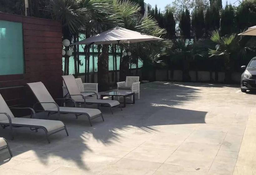 هتل St Elena Boutique Residence