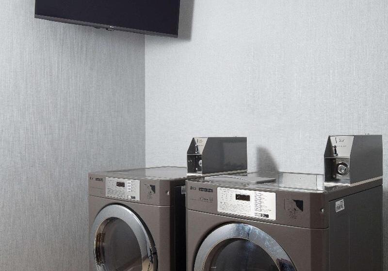 هتل Hilton Garden Inn Longview