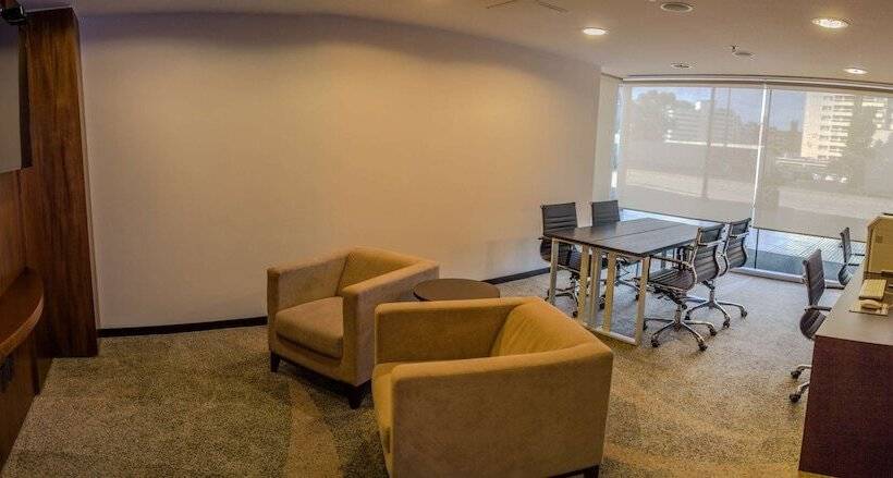 هتل Hilton Garden Inn Montevideo