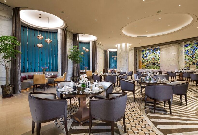 هتل Hilton Urumqi