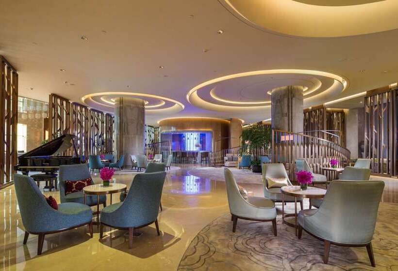 هتل Hilton Urumqi
