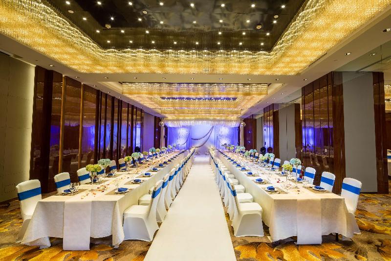 هتل Hilton Urumqi