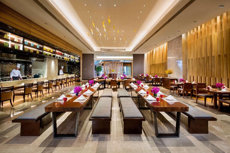 هتل Hilton Urumqi