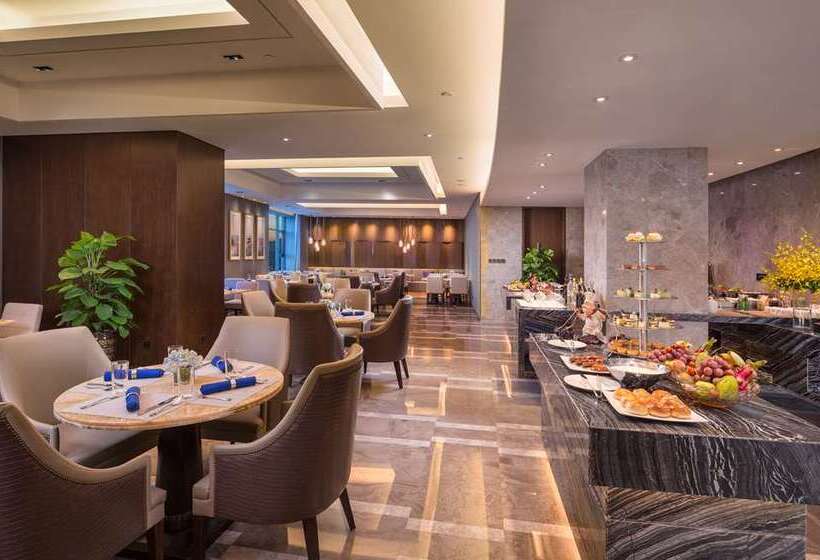 هتل Hilton Urumqi