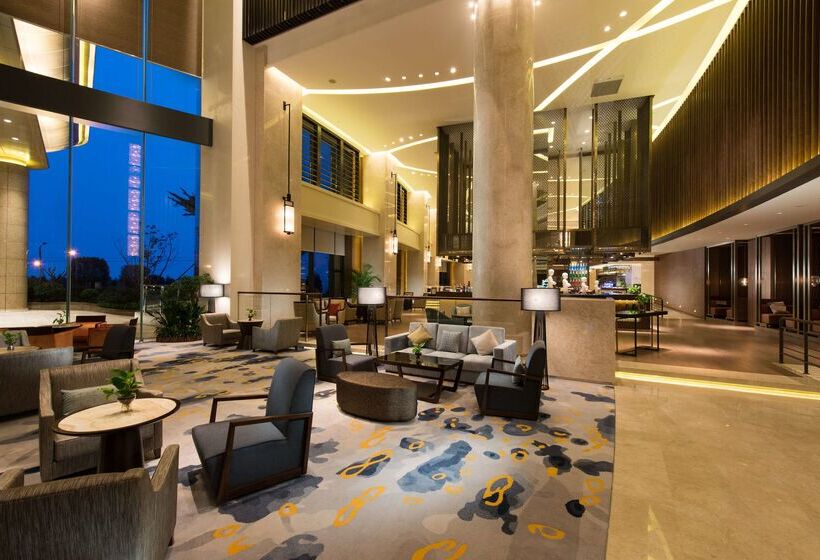 هتل Hilton Zhoushan