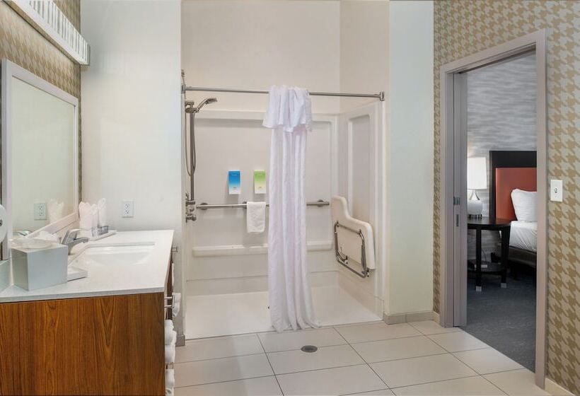 هتل Home2 Suites By Hilton St. Louis/forest Park