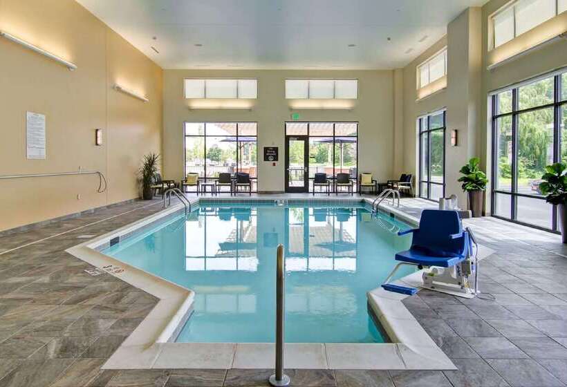 בית מלון כפרי Homewood Suites By Hilton Clifton Park