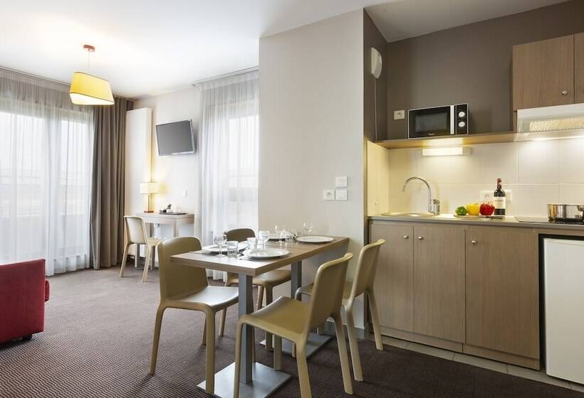 هتل Nehô Suites Porte De Genève Gare Annemasse