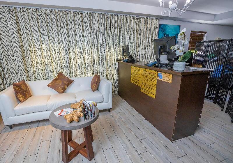 هتل Seaside All Suites