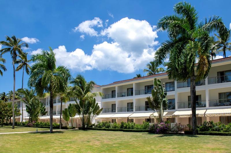 هتل Viva V Samana By Wyndham, A Trademark Adults All Inclusive