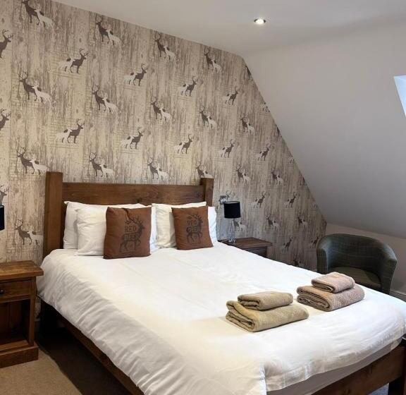 بنسيون The White Hart Inn