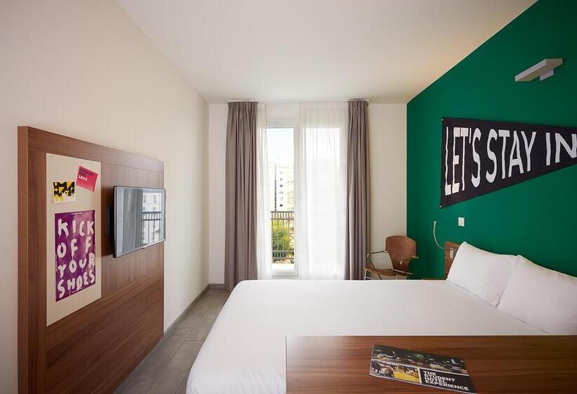 اقامتگاه The Social Hub Paris La Défense