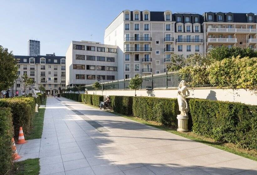 اقامتگاه The Social Hub Paris La Défense