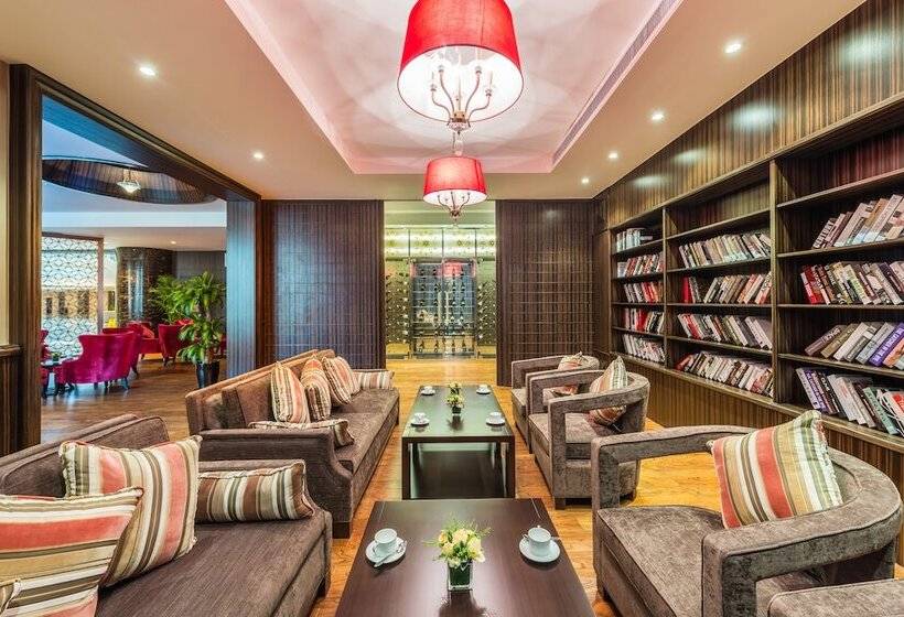 استراحتگاه Grand Mercure Qingdao Airlines